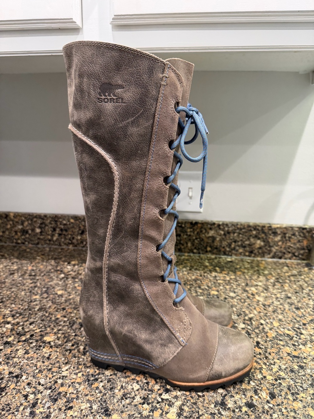 Sorel cate the great 7 Women's Taupe Suede Lace-Up Wedge Boot with Blue Laces